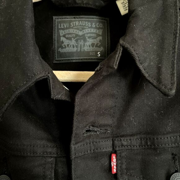 Levi's Women's Original Trucker Jacket Black Slim Fit Denim 299450038 Sz S - Picture 4 of 9